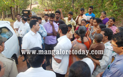 Forcible eviction of woman in Moodukonaje village: DC visits spot